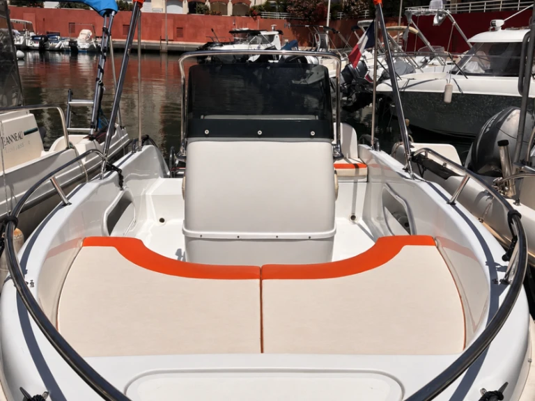 Hire Motorboat Sans Permis Marino with a boat licence