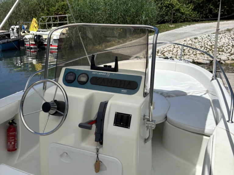 Charter a Sessa Marine Key Largo 16 in Aix-les-Bains on Samboat