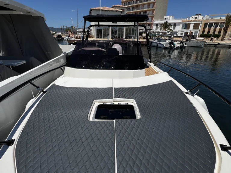 Hire a As Marine 28 GLX Palma de Mallorca