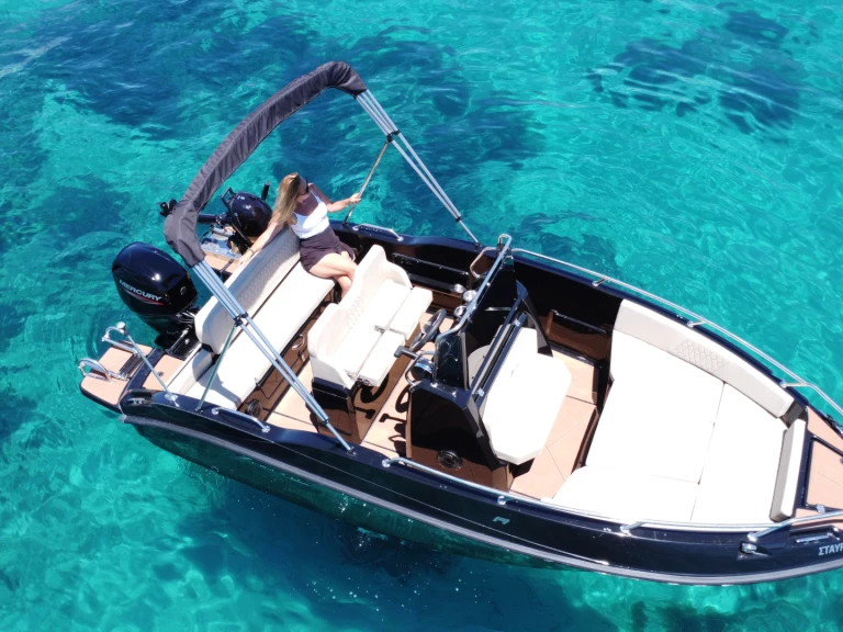 Yacht hire Mykonos (City) cheap Nireus Ω53 Elegance 