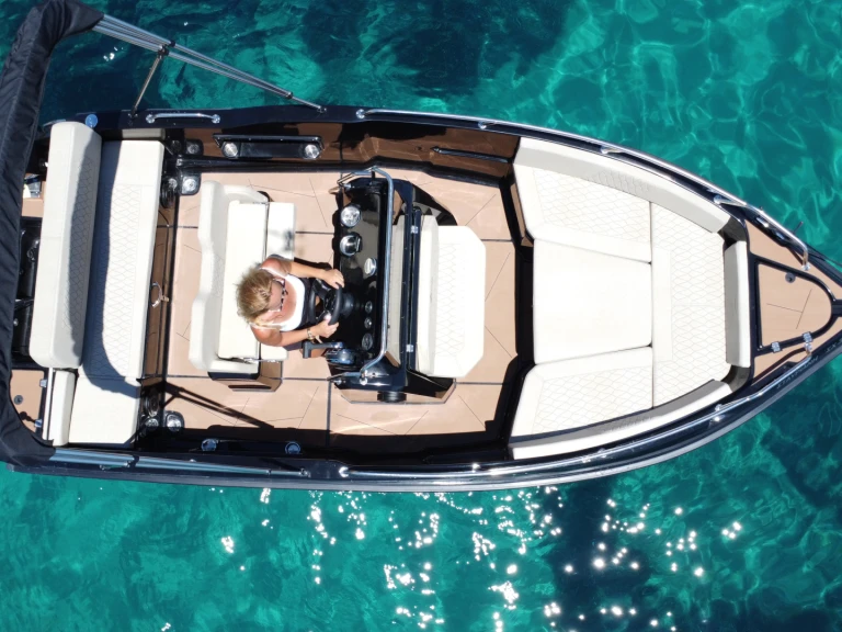 Motorboat hire in Mykonos (City) - Nireus Nireus Ω53 Elegance 