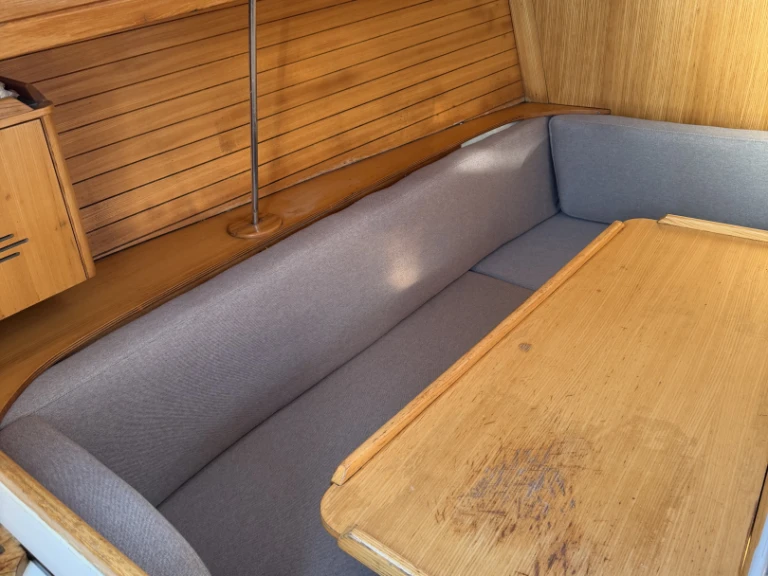 Yacht hire Loctudy cheap Feeling 32