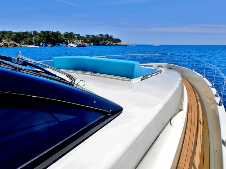 Yacht charter Saint-Laurent-du-Var - Riva EGO 68 on SamBoat