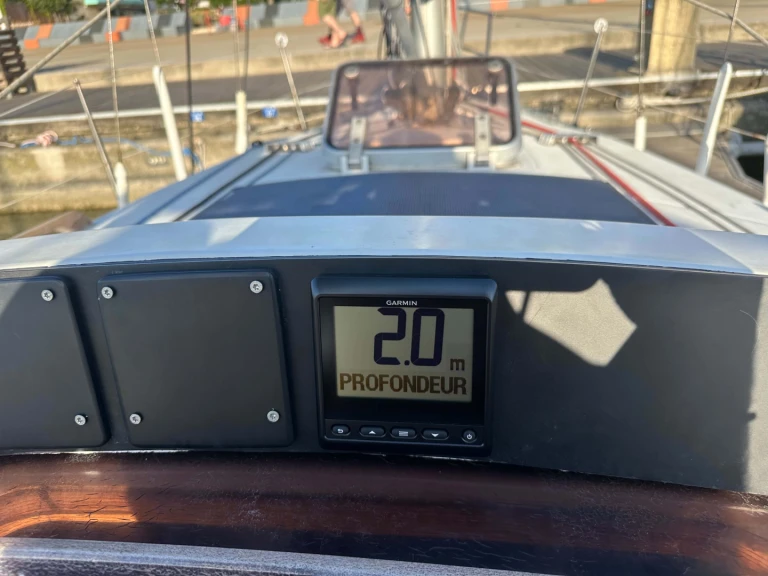 Sailboat to hire La Grande-Motte at the best price