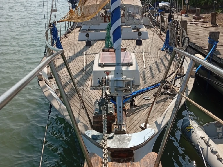 Yacht charter Porto Turistico Di Roma (Ostia) - Schooner Staysail on SamBoat