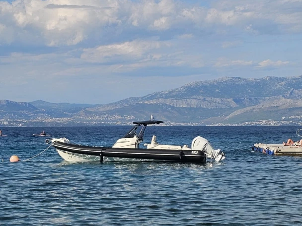 Yacht charter Marina Zenta - Nuova Jolly Prince 30 on SamBoat
