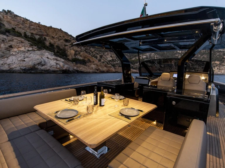 Yacht hire Mandelieu-la-Napoule cheap Pardo 50
