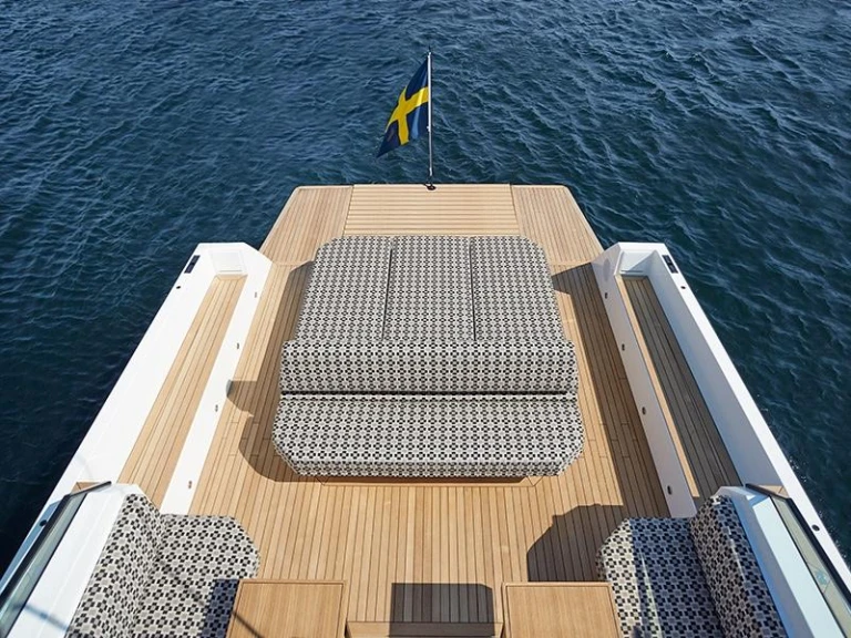 Yacht hire Juan-les-Pins cheap Delta 60