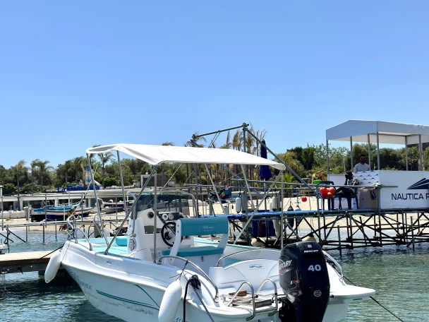 Yacht hire Taormina cheap Blumax 19 Pro
