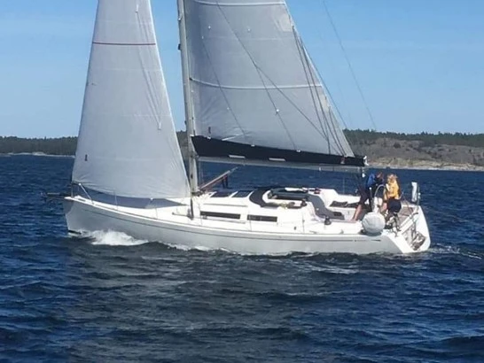 Hire Sailboat with or without skipper Grand Soleil Grado