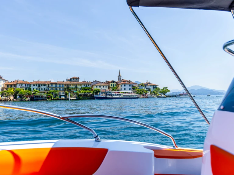 Hire Motorboat Barche Sicilia  with a boat licence