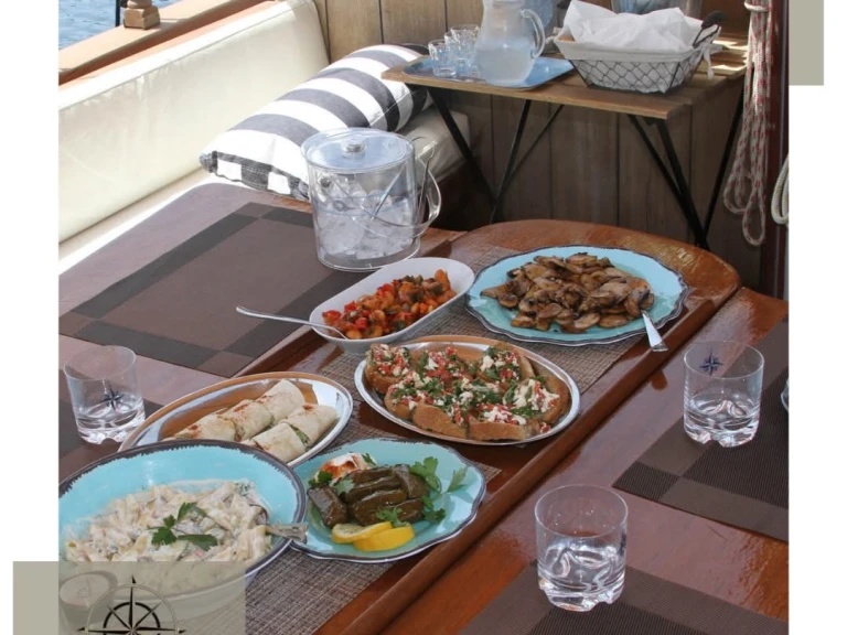 Yacht charter Perigiali - Traditional Wooden Yacht Virgo on SamBoat
