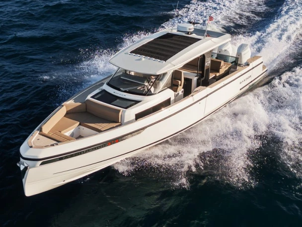 Motorboat to hire Ibiza Town at the best price