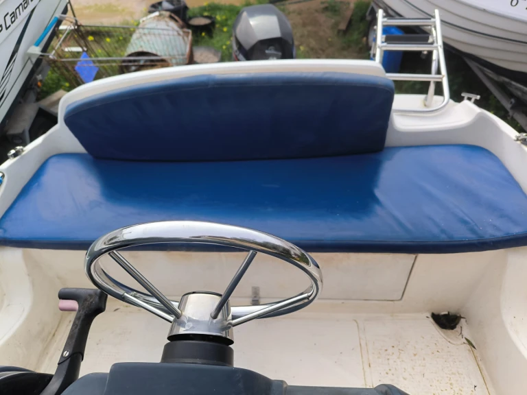 Charter a Remus Remus 450 open in Ciutadella de Menorca on Samboat