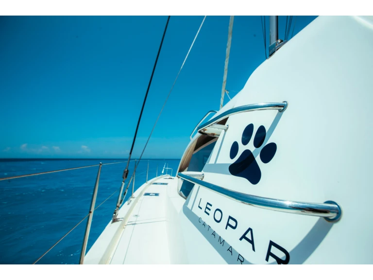Catamaran hire in Zanzibar - Leopard Leopard 48