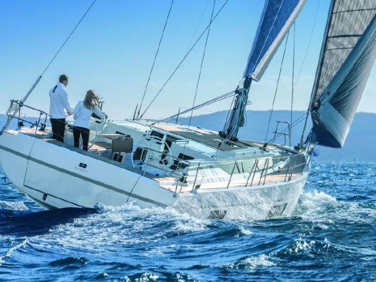 Hire a Bavaria Bavaria C45 Pirovac