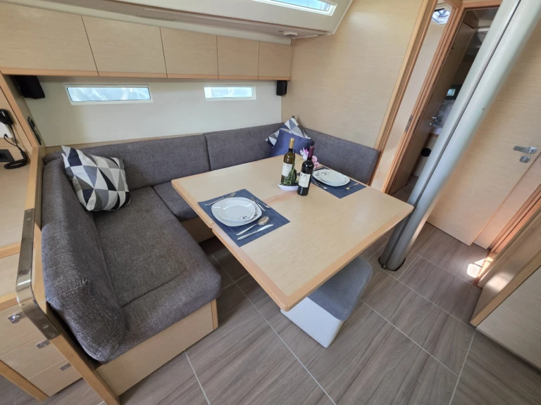Yacht charter Biograd na Moru - More Boats More 55 on SamBoat