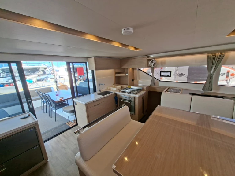 Catamaran to hire Alimos at the best price