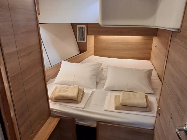 Sailboat to hire Trogir at the best price