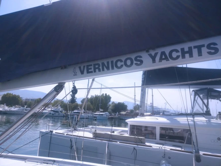 Hire Sailboat Bénéteau with a boat licence