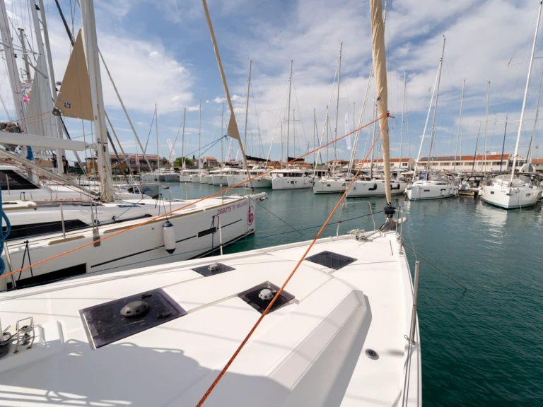 Yacht hire Pirovac cheap Oceanis 41.1
