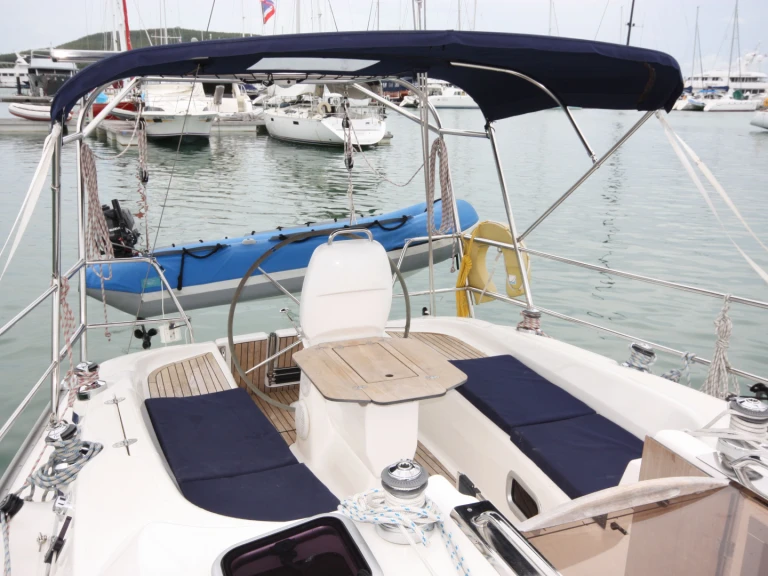 Yacht charter Mai Khao - Bavaria Cruiser 34 on SamBoat