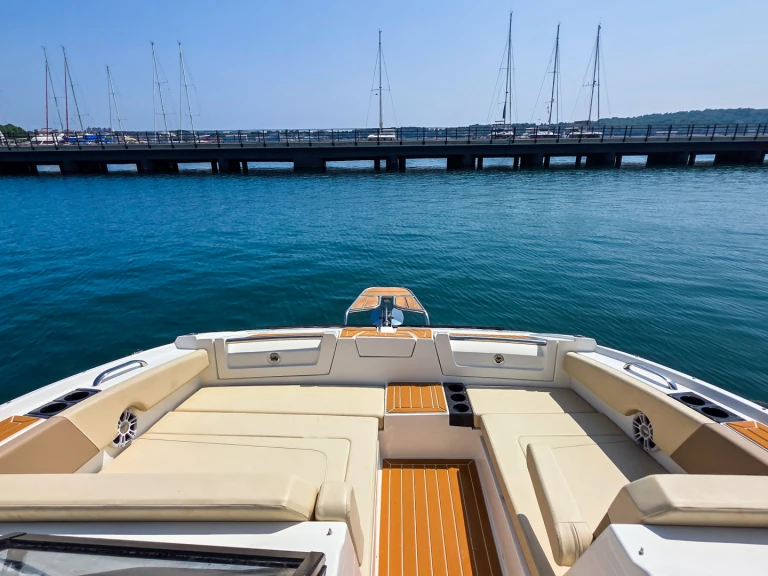 Hire a Aquila Aquila 32 Sport Pula