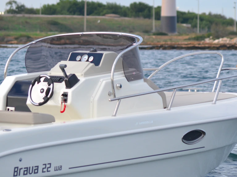 Motorboat hire in Pula -  Mingolla Brava 22WA