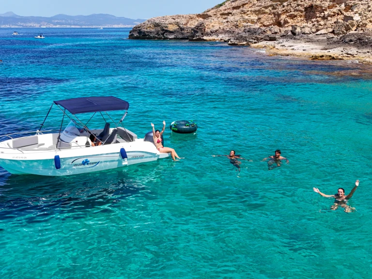 Yacht hire Port of can Pastilla cheap Pacific Craft 625 Open