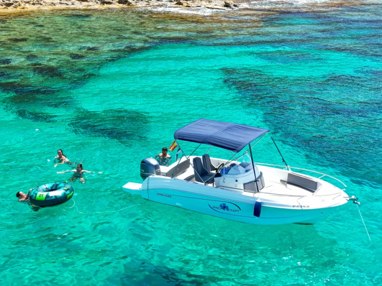Charter a Pacific Craft Pacific Craft 625 Open in Port of can Pastilla on Samboat