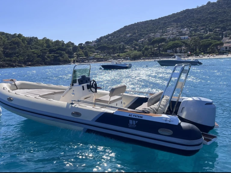 Yacht charter Le Lavandou - Tiger 620 pro Line  on SamBoat