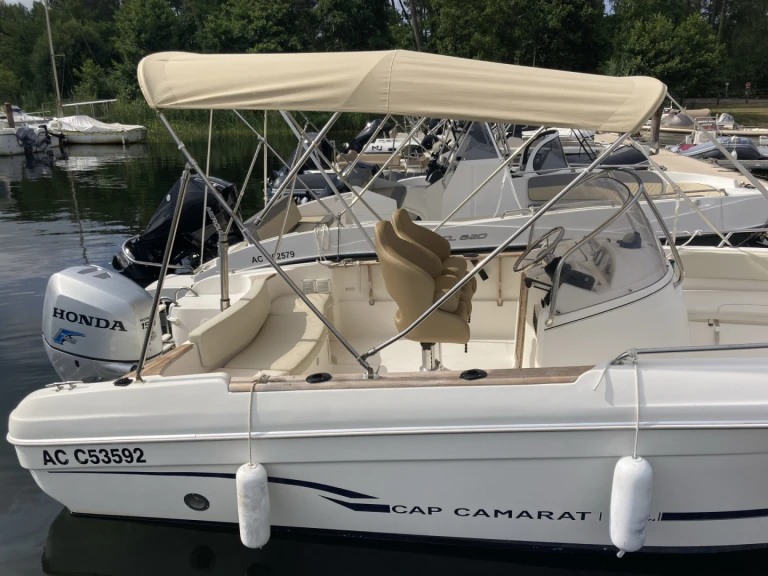 Motorboat hire in Sanguinet - Jeanneau Cap Camarat 625