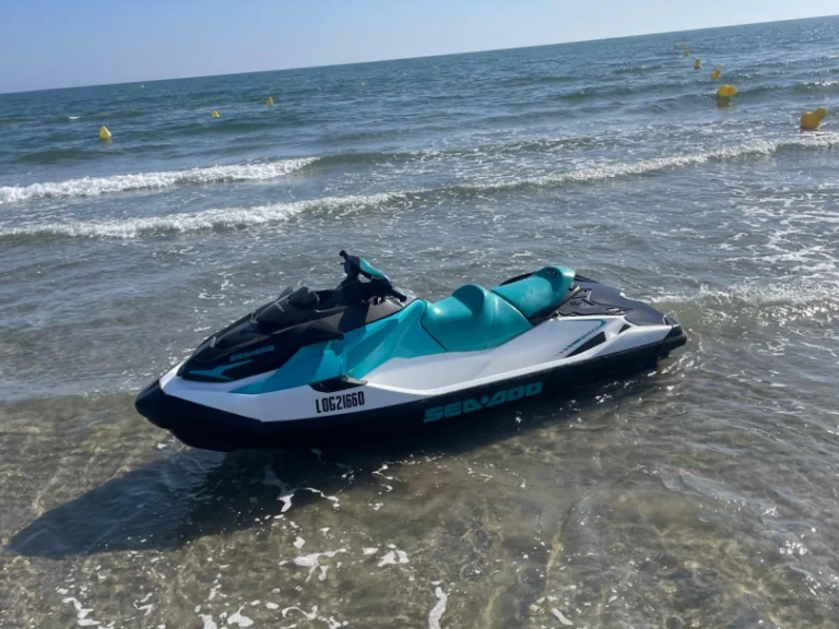Hire Jet ski Sea-Doo with a boat licence
