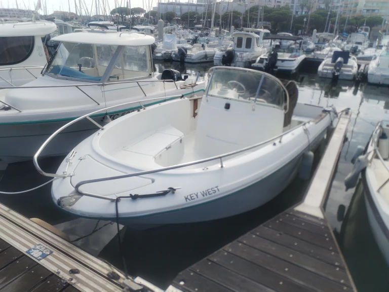 Hire Motorboat with or without skipper Jeanneau Carnon-Plage