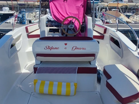 Motorboat hire in Palermo - Blumax 21,5