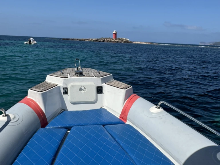Hire a Rib 760 Porto di Alghero