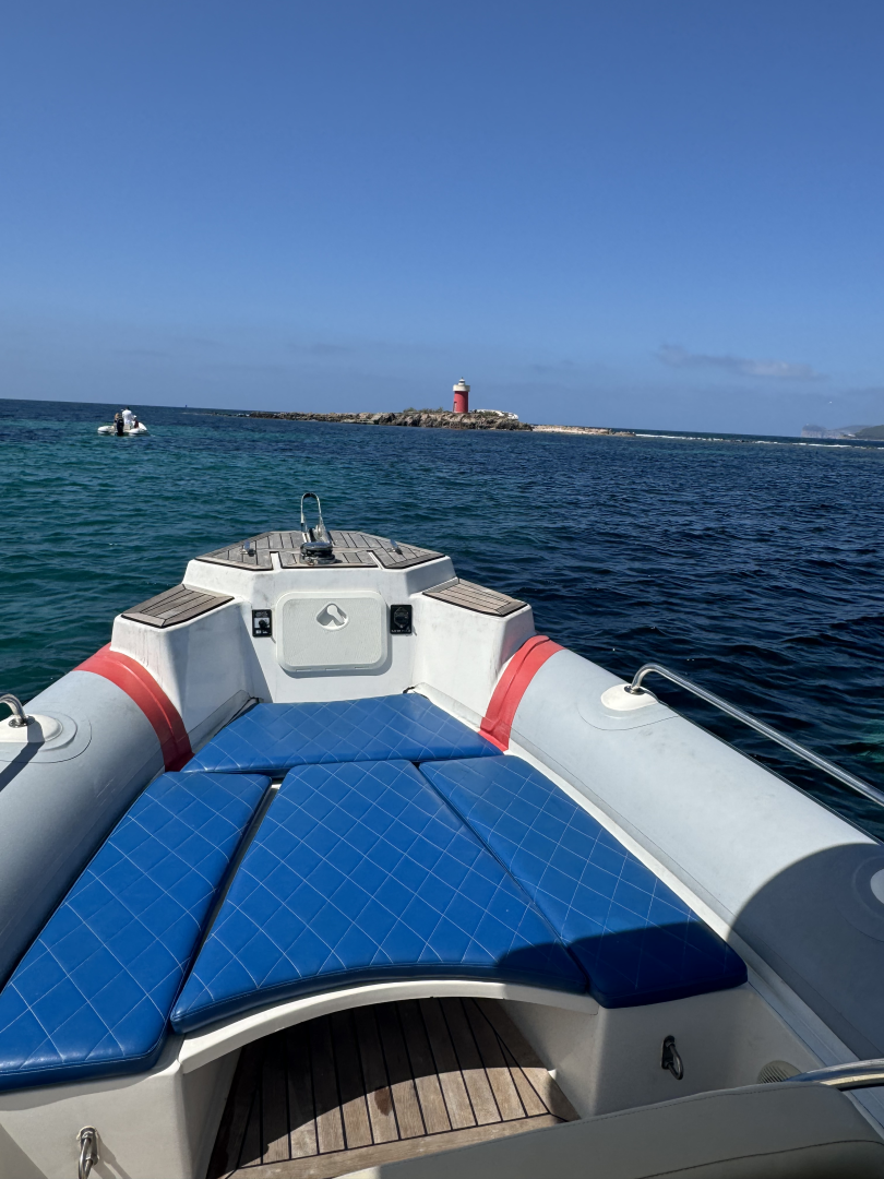 Hire a Rib 760 Porto di Alghero