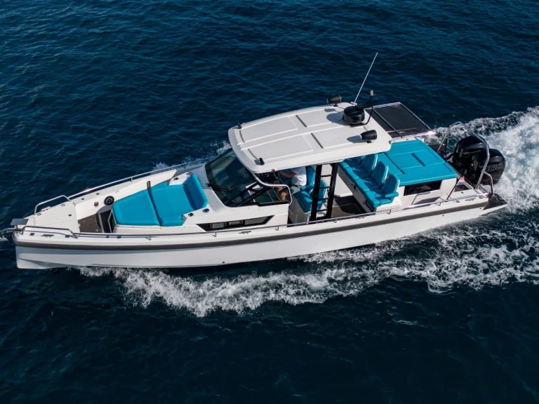 Yacht hire Bol cheap Axopar 37 Sun-Top