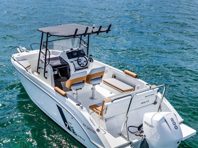 Charter a Bénéteau Flyer 7 SPACEdeck in Palma de Mallorca on Samboat