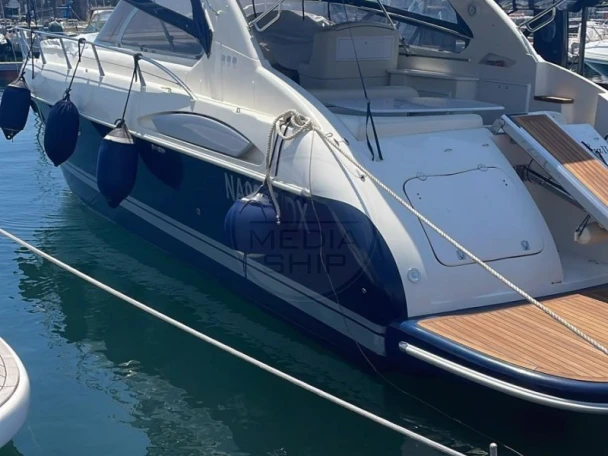Charter a Airon 388 in Théoule-sur-Mer on Samboat