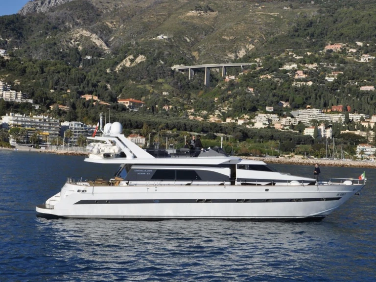 Luxury Yacht to hire Monaco-Ville at the best price