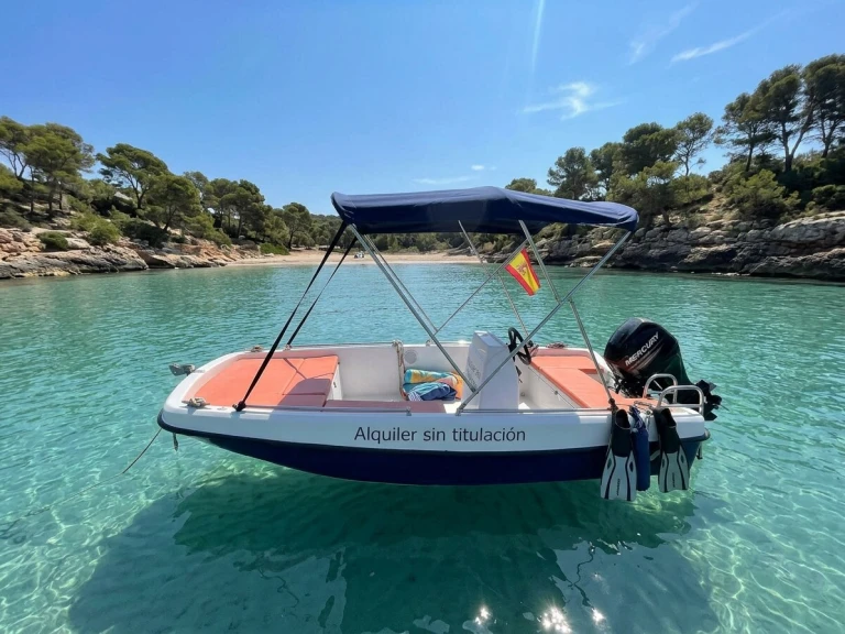 Bond Yachts 13 charter bareboat or skippered in  Club Nàutic Cambrils