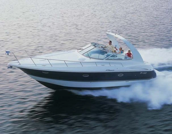 Yacht charter Ibiza Town - Cruisers cruiser jacht 370 on SamBoat