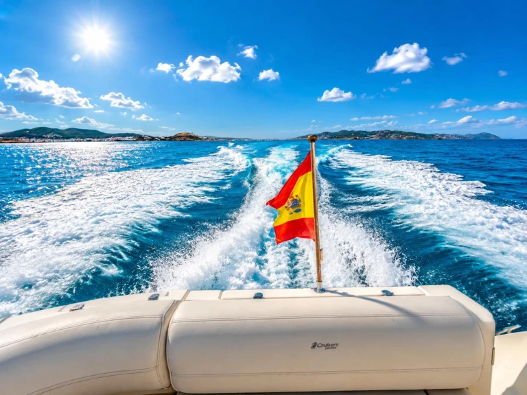 Hire a Cruisers cruiser jacht 370 Ibiza Town
