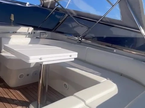 Yacht charter Capri - Itama Itama 40 on SamBoat