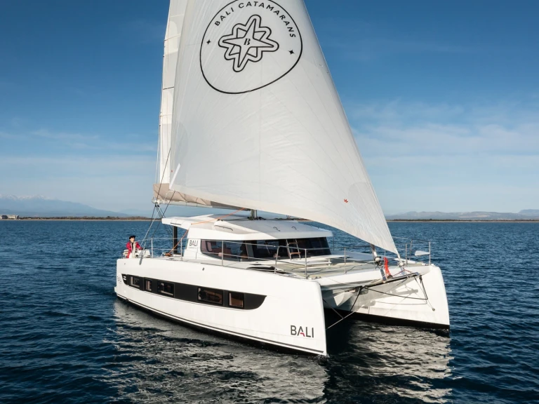 Hire Catamaran Bali with a boat licence