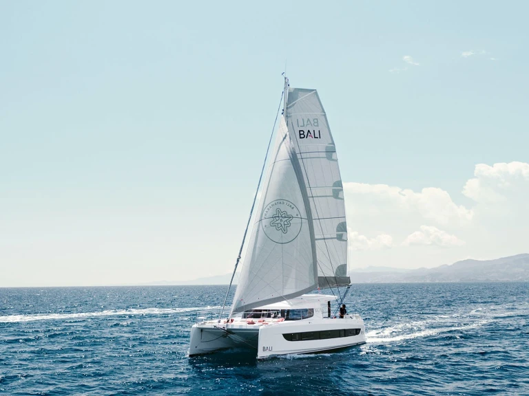Catamaran to hire Ribishi at the best price