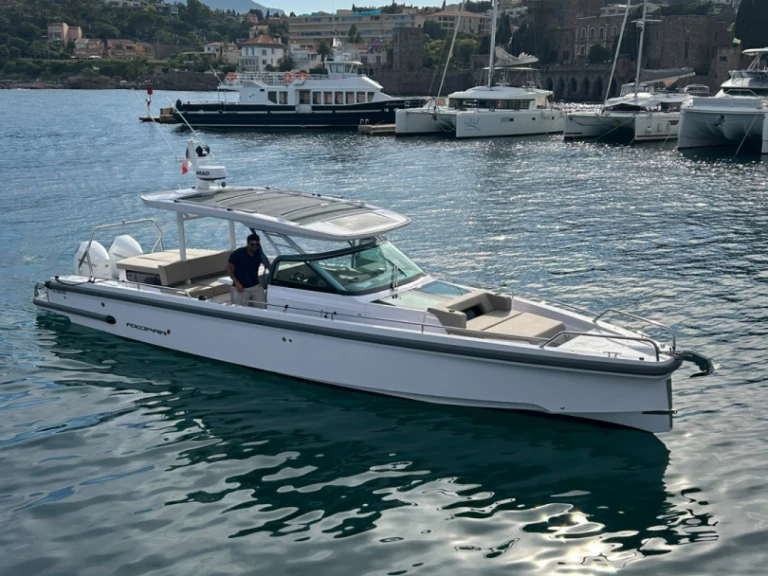 Yacht charter Mandelieu-la-Napoule - Axopar Axopar 37 Sun-Top on SamBoat