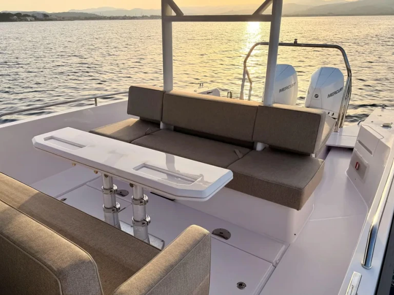 Motorboat hire in Mandelieu-la-Napoule - Axopar Axopar 37 Sun-Top