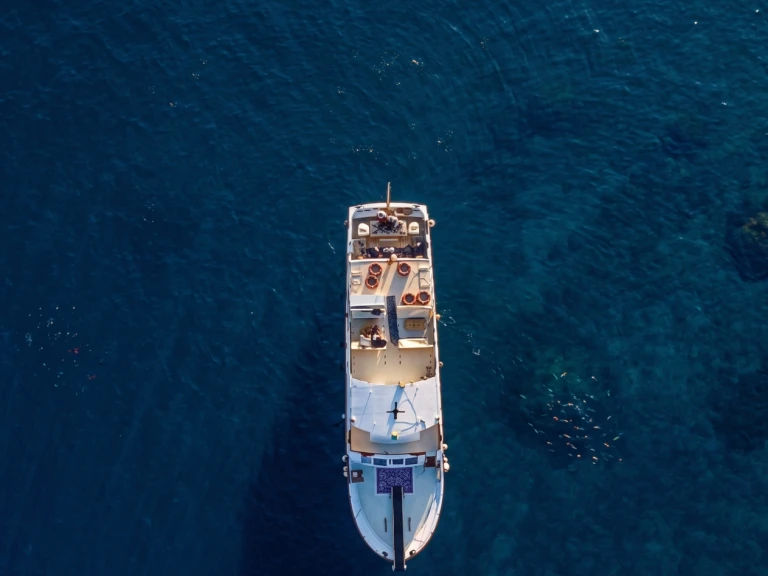 Motorboat to hire Ibiza Town at the best price
